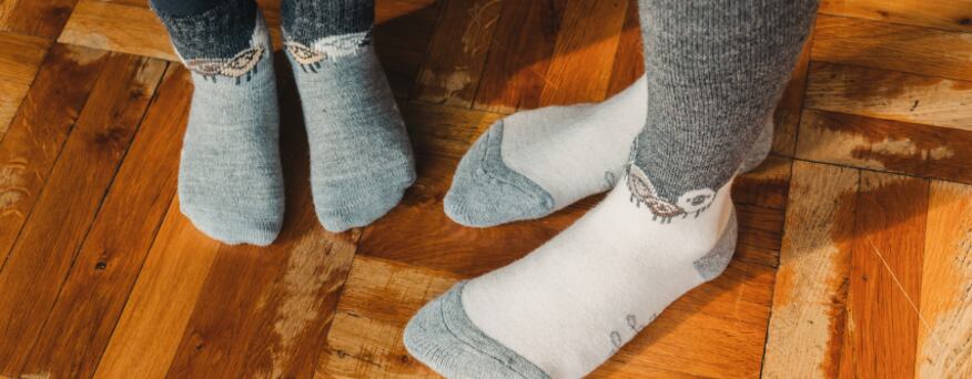Socken und Kniestrümpfe