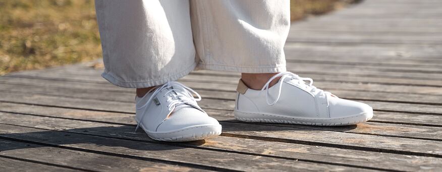 Witte sneakers