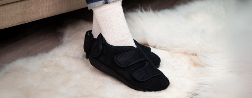 Bandage shoes