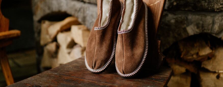 GURGER Heren Leer Pantoffels Winter Warme Instappers Imitatiebont Huissloffen Antislip Klompen & Muilen Leren Sloffen voor Binnen en Buiten, Roodbruin Maat 46 GURGER Heren Leer Pantoffels Winter Warme Instappers Imitatiebont Huissloffen Antislip Klompen & Muilen Leren Sloffen voor Binnen en Buiten, Roodbruin Maat 46