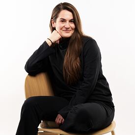 Dámska bavlnená mikina s rolákom čierna