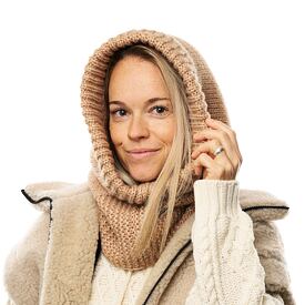 pletena_vlnena_kapuce_supersoft_merino_alvear_bezova_oveckarna_03