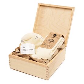 darkova_sada_v_drevene_krabicce_pro_peci_o_nohy_oveckarna_01