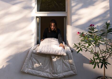 Správná péče o huňaté přikrývky a polštáře