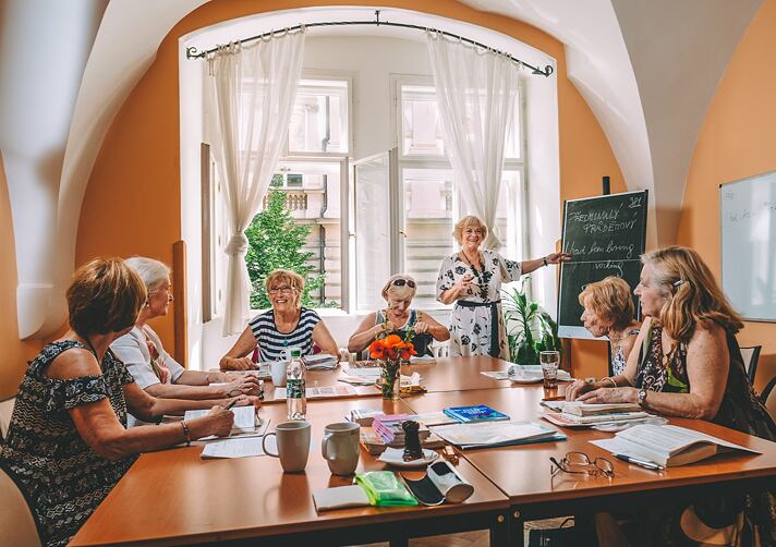 Dopřejme seniorům bezpečné stáří a teplo domova