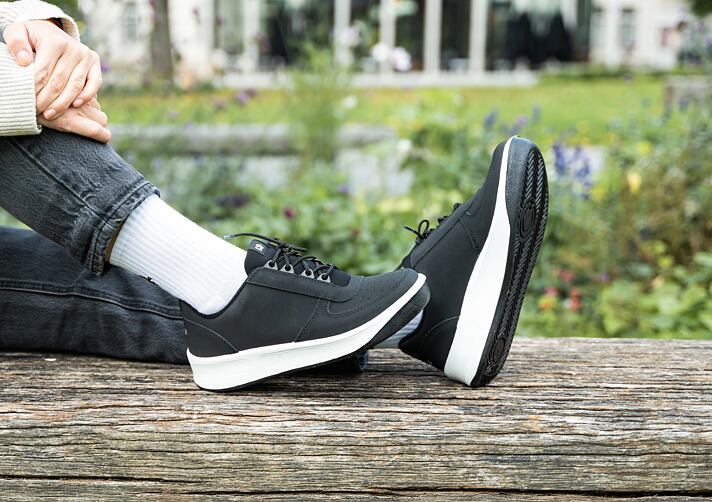 Novità d'autunno: Scarpe Prestige in pelle Woolee in nero