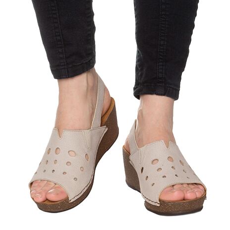  Women’s Valerie Leather Wedge Sandals Beige