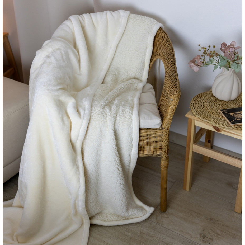 Mikroplyšová deka 
bílá