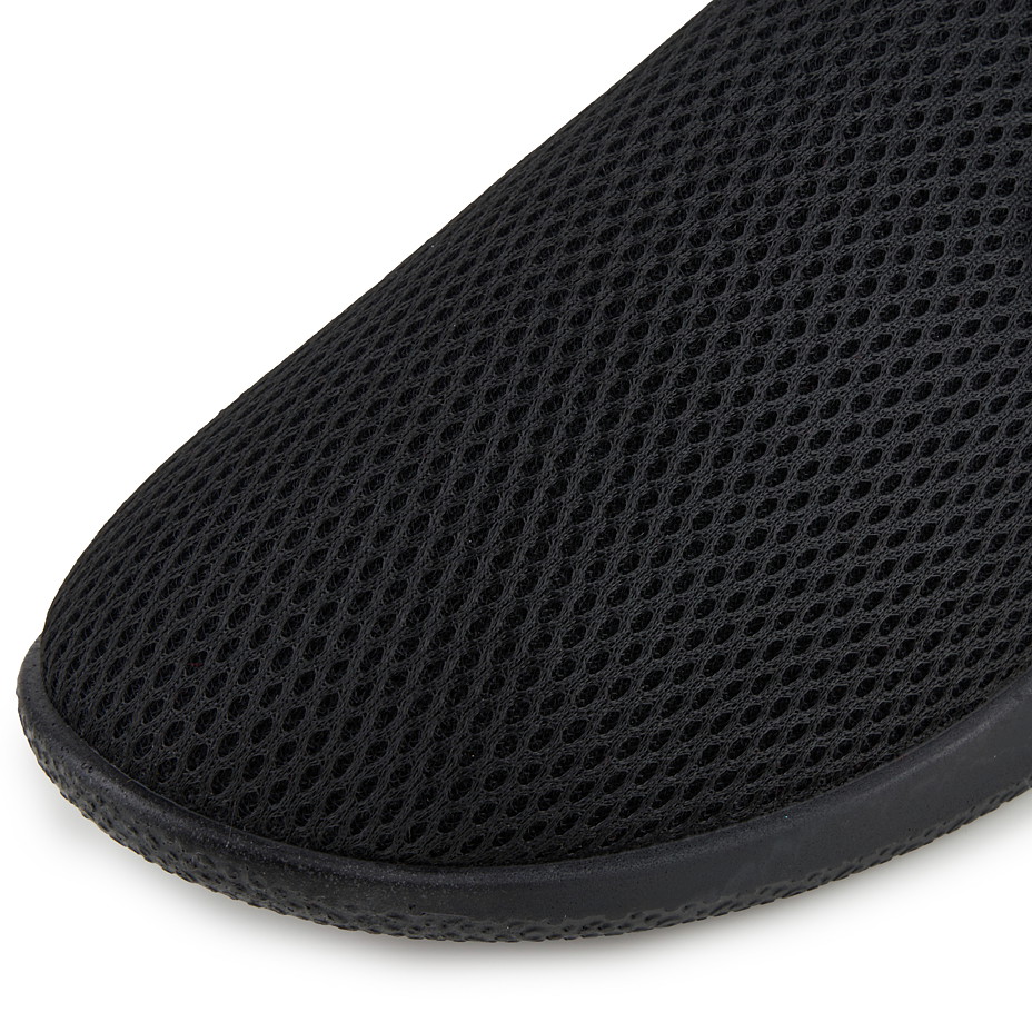 Men's breathable slip-on sneakers black