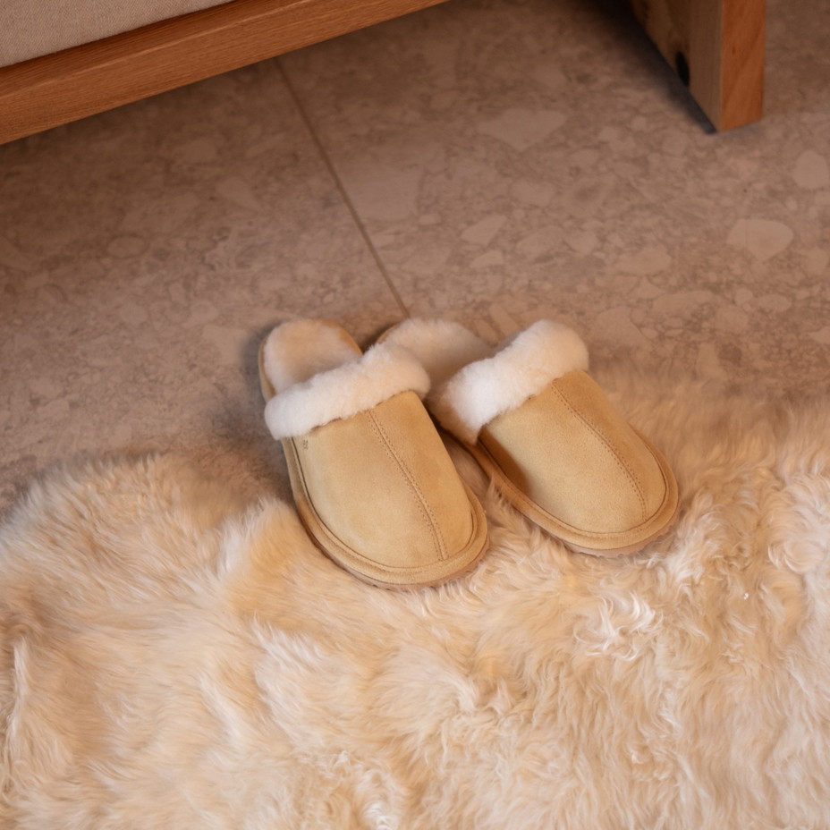 Dámske kožené papuče s ovčou vlnou Marie béžová