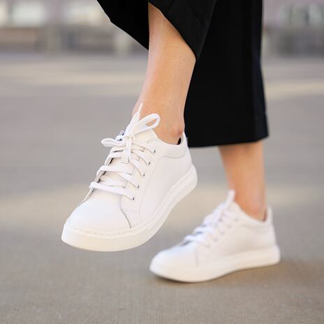 Women's orthopaedic leather sneakers Viola white