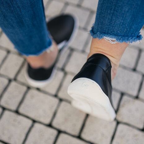 Pantofi din piele Barefoot Be Lenka Eazy Neo negru