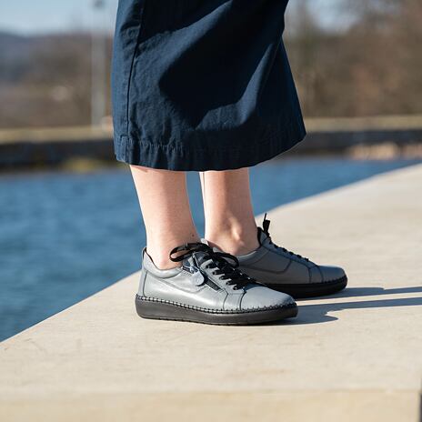 Lederen damessneakers met ritssluiting Isabel, grijs