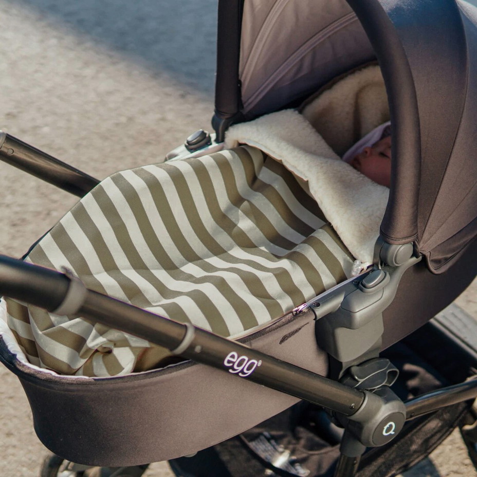 Kinderfußsack mit Schafwolle Streifen