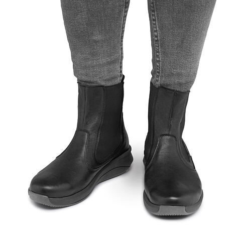 Women’s Beata Leather Boots Black