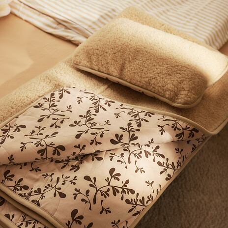 Couverture en laine de mouton double couche à doublure beige