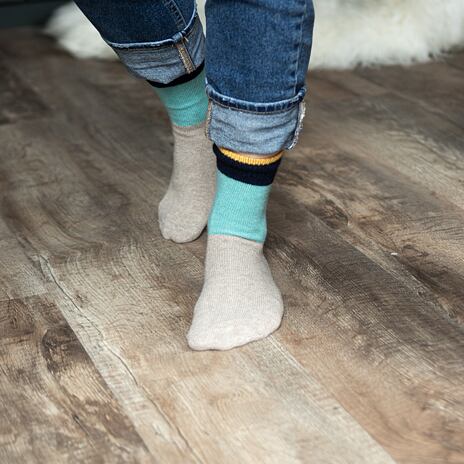 Chaussettes en laine de mouton mérinos avec cachemire beige