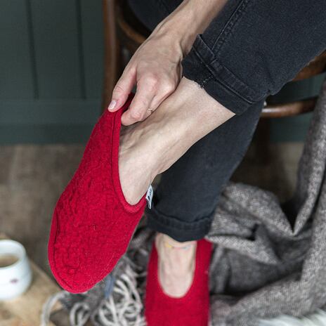 Wool Ballerina Pumps Red