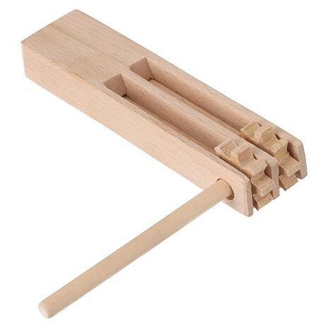 Tradičný drevený veľkonočný rapkáč