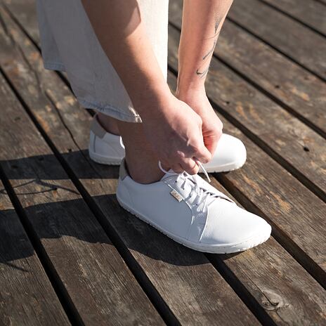 Barefoot leather sneakers Mira white