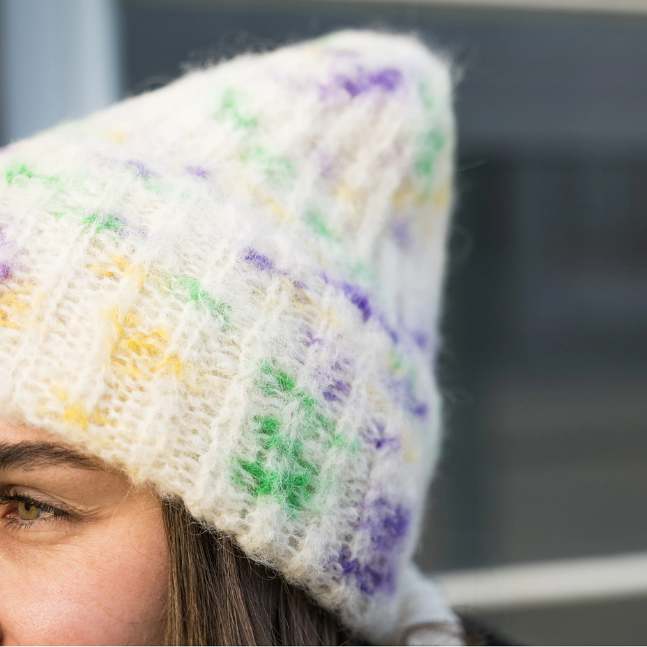 Alpaka vlněná čepice Harmoso žíhaná bílá