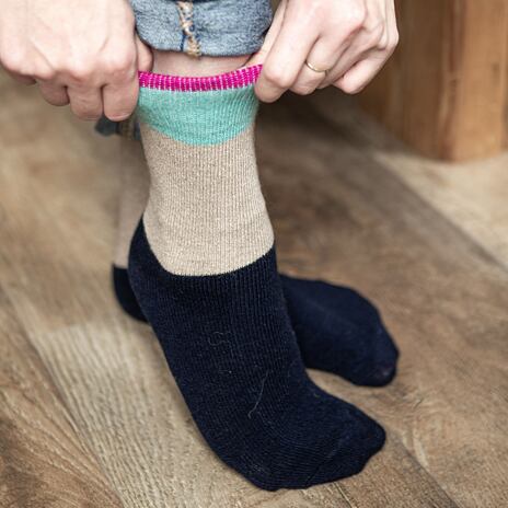 Chaussettes en laine de mouton mérinos avec cachemire bleu foncé