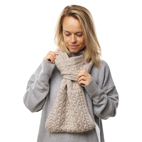 Woolen Pull-through Scarf with Hand Warmer Pouch Supersoft Merino Beige