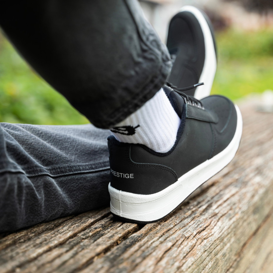 Kožené tenisky Prestižky Woolee černá