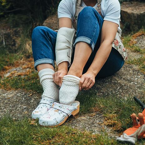 Elastická ortéza z ovčí vlny na loket