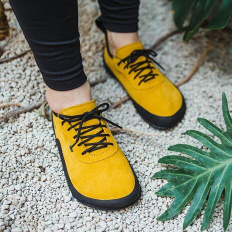 Chaussures barefoot en cuir Be Lenka Trailwalker jaune