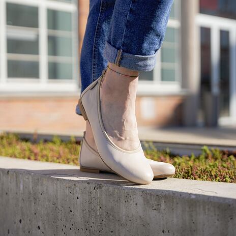 Women's orthopaedic leather ballerina flats Vanda cream