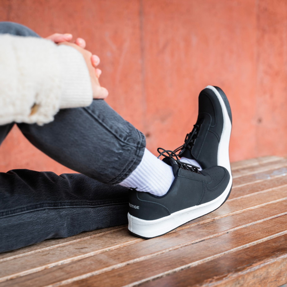 Kožené tenisky Prestižky Woolee černá