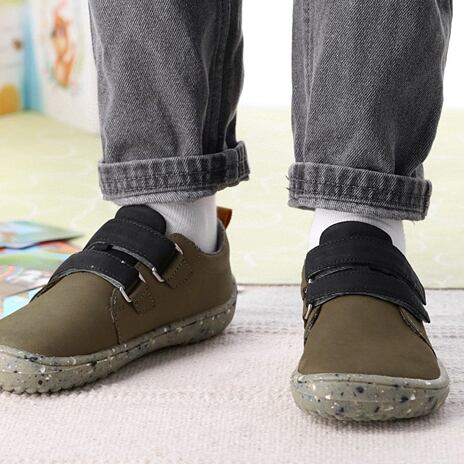 Chaussures en cuir pieds nus pour enfants « Jolly » vert