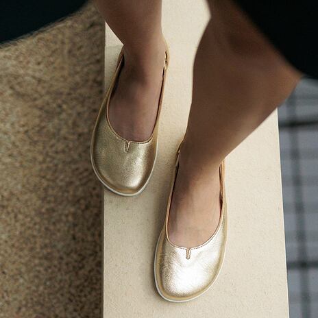 Kožené barefoot baleríny Be Lenka Bellissima zlatá